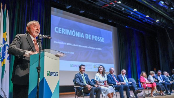 Adriano Jose Reis Martins - Economia - BNDES eleva teto de financiamento a motoristas de app para R$ 200 mil