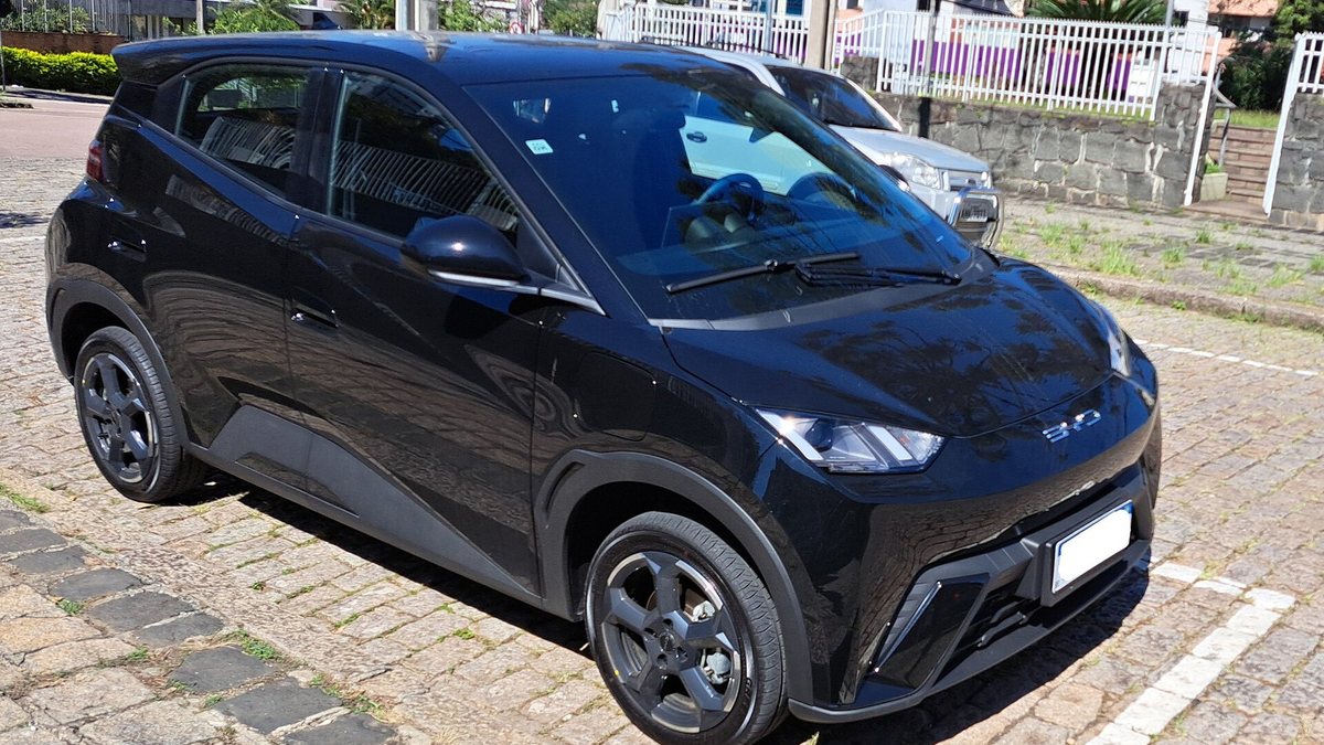 Adriano Jose Reis Martins - Automóveis - Brasil deve chegar a 1 milhão de eletrificados em circulação em setembro