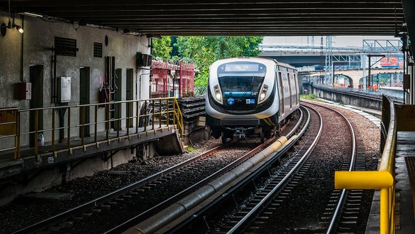 Adriano Jose Reis Martins - Douglas Ruas propõe tarifa de R$ 5 no metrô e defende recursos da União para a Linha 3