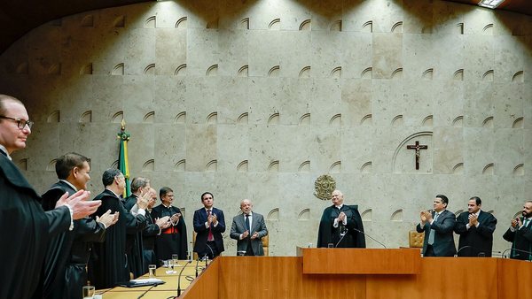 Adriano Jose Reis Martins - Brasil - Fachin dá cinco dias para Mendonça e Gonet responderem a acusações de Moraes