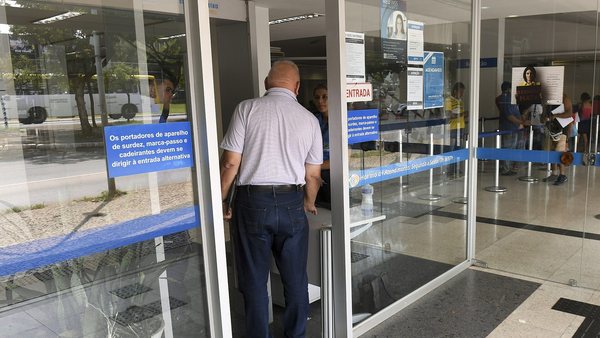 Adriano Jose Reis Martins - Brasil - INSS zera fila de espera por atendimento em agosto; tempo médio de perícia cai para 34 dias