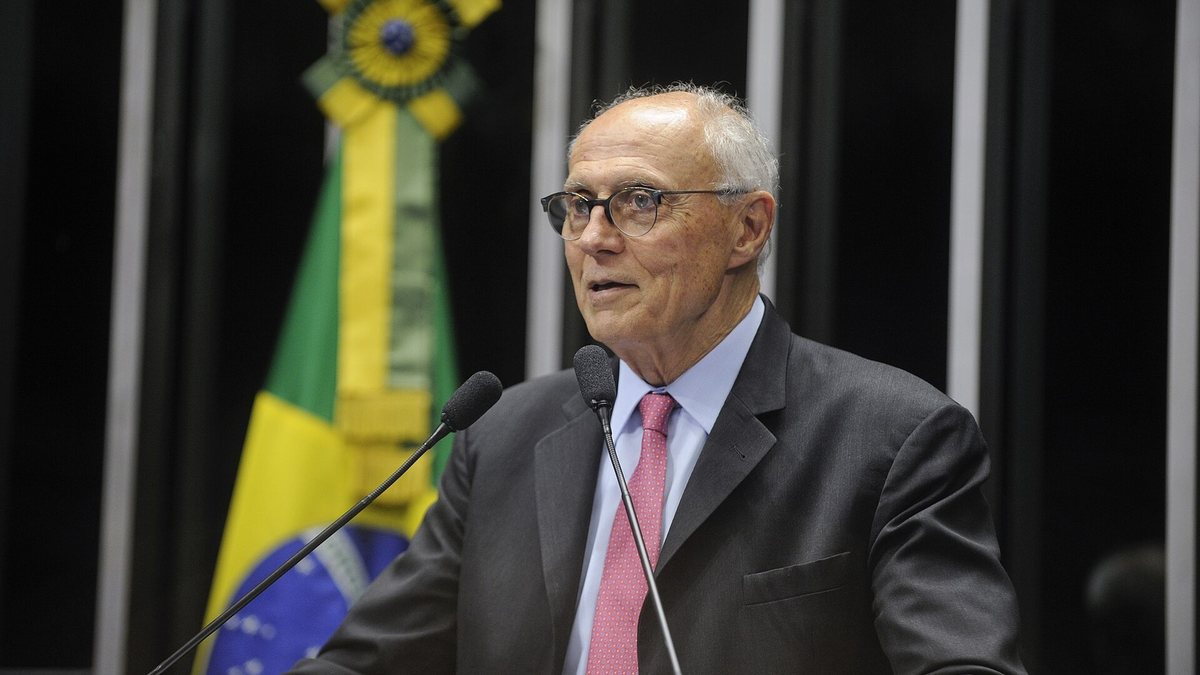 Adriano Jose Reis Martins - Brasil - Senado aprova MP da “taxa das blusinhas” e isenção de até US$ 50 vira definitiva