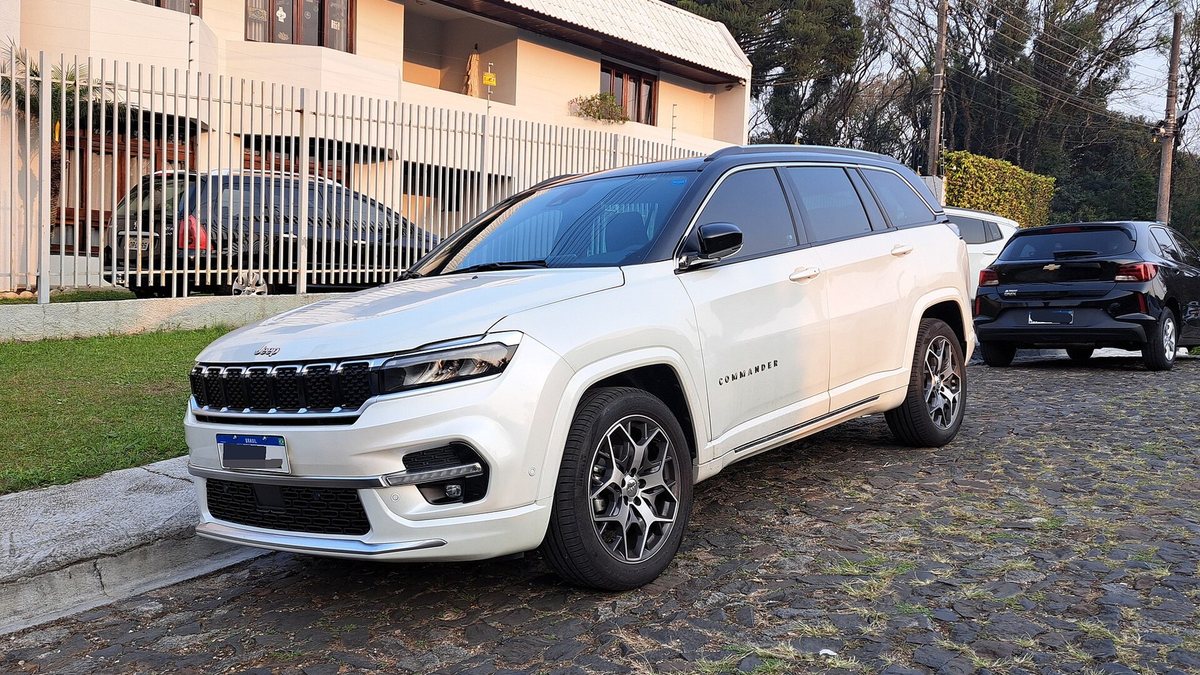 Adriano Jose Reis Martins - Automóveis - Top 5 SUVs para Família Grande