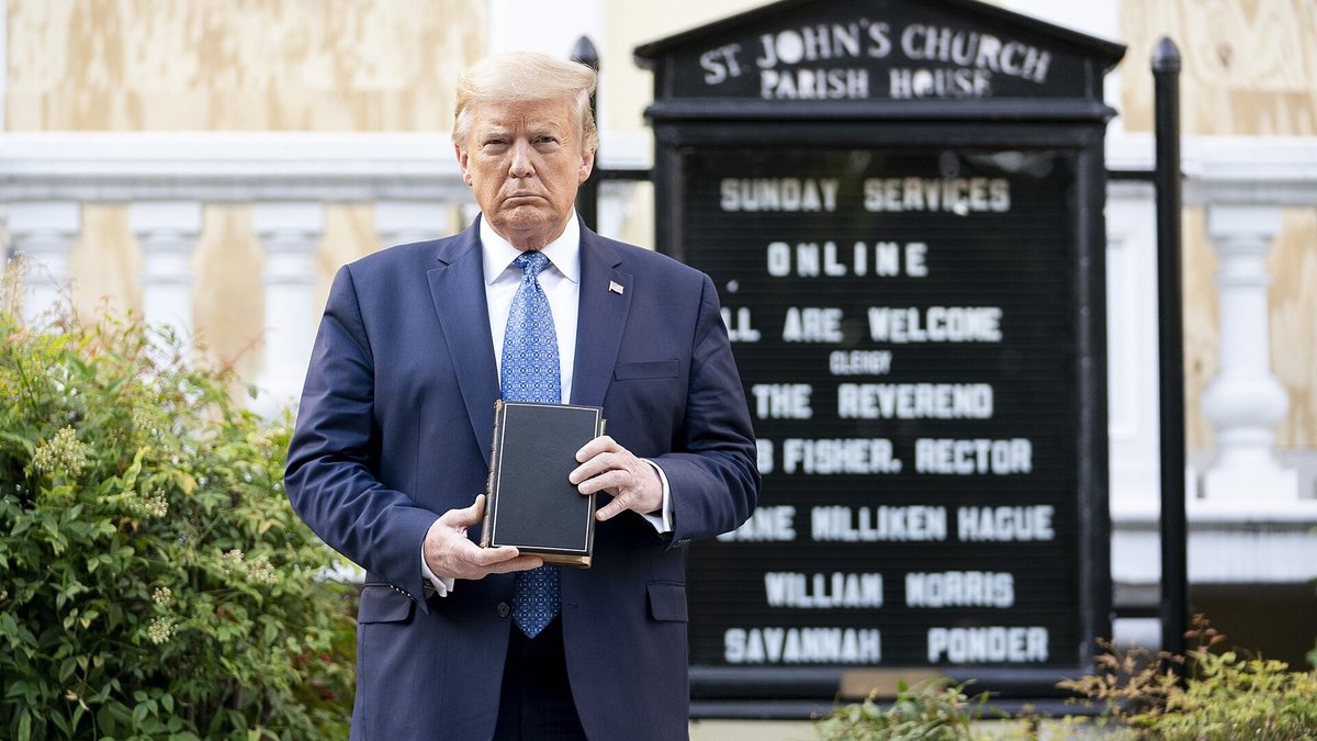 Adriano Jose Reis Martins - Economia - Trump assina decretos para conter preço recorde da carne nos EUA