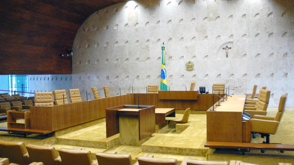 Adriano Jose Reis Martins - Veja os argumentos de Dino para reintegrar diretor da PF e reverter Mendonça