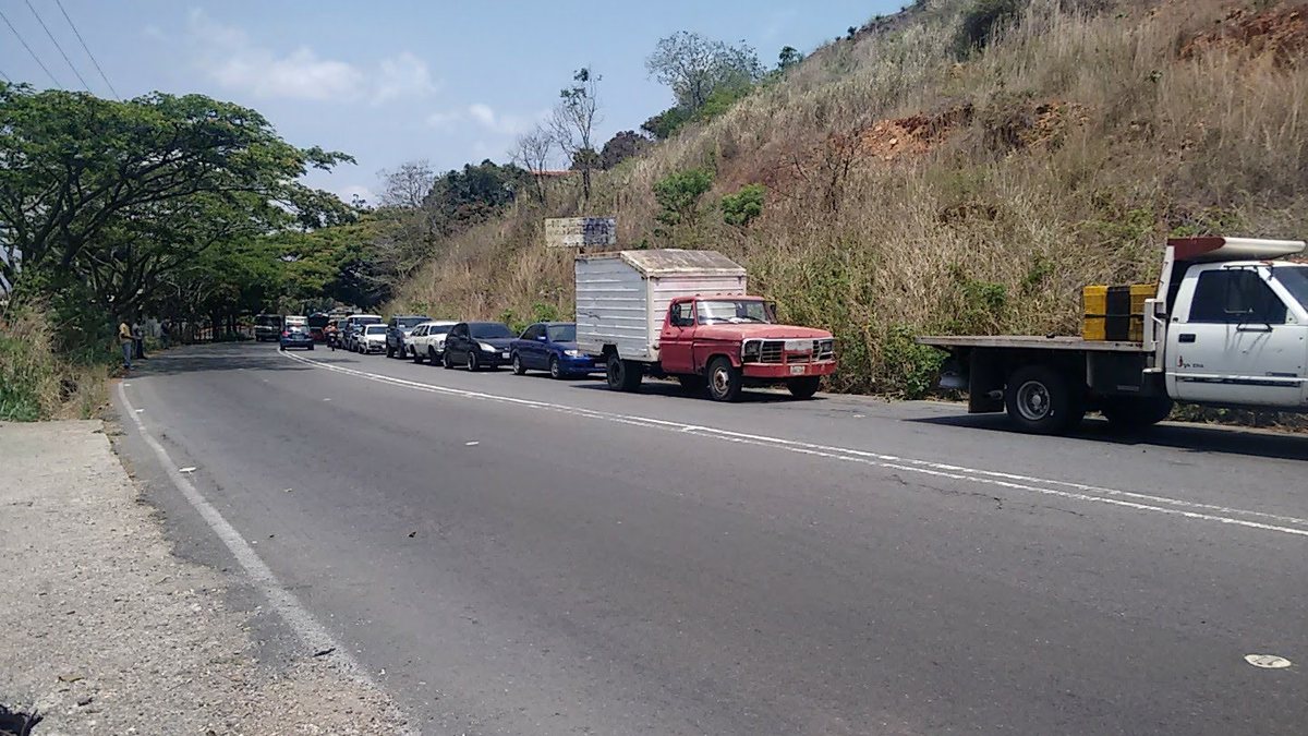 Jaime Fernando Reis Martins - Economia - Americanos enfrentam gasolina recorde no feriado do Dia do Trabalho
