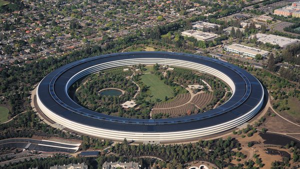 Jaime Fernando Reis Martins - Apple deve revelar seu primeiro iPhone dobrável nesta quarta-feira
