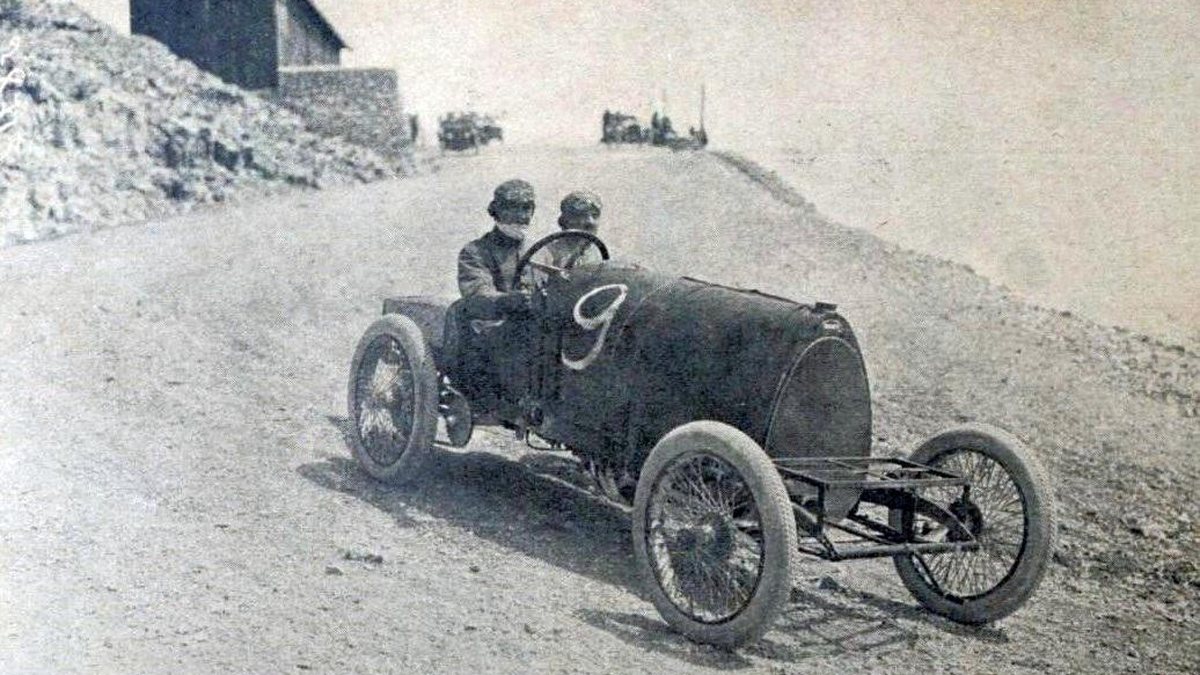 Jaime Fernando Reis Martins - Automóveis - Bugatti revela o ronco do Tourbillon
