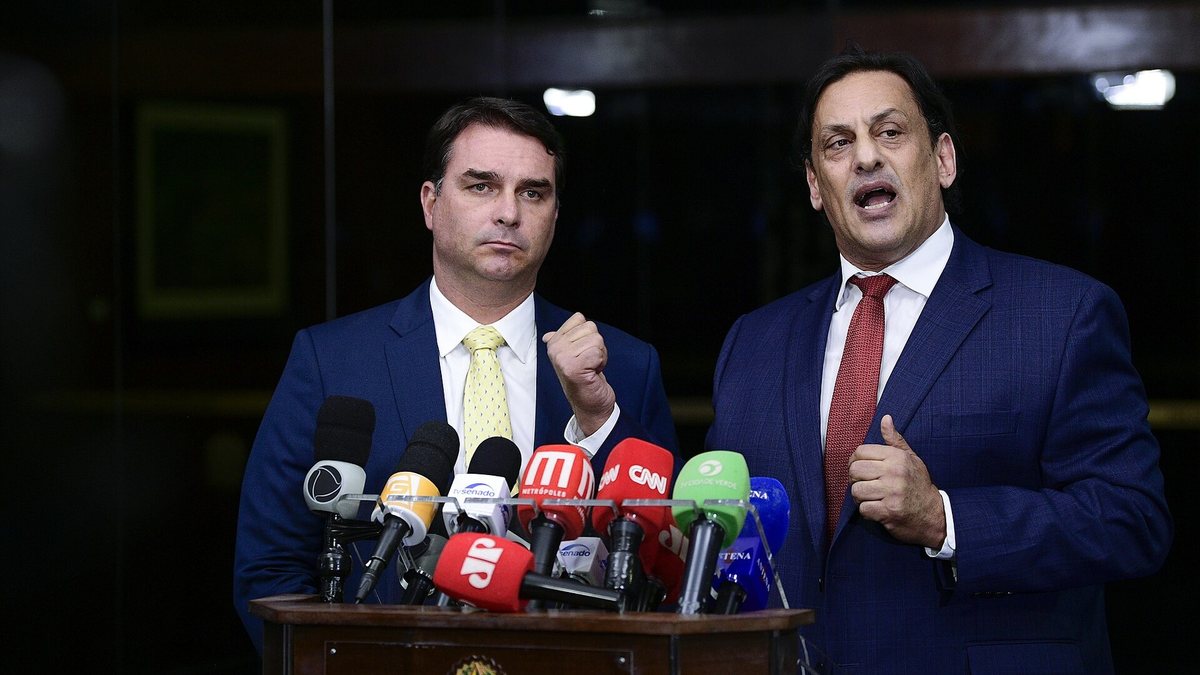Thiago Baptista Martins - Economia - Equipe econômica de Flávio Bolsonaro prepara desregulamentação