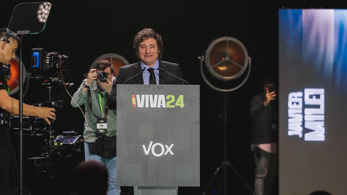 Thiago Baptista Martins - Mundo - Milei elogia ditadura de Pinochet em evento no Chile